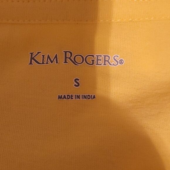 Kim Roger's yellow embroidered top - Picture 6 of 7
